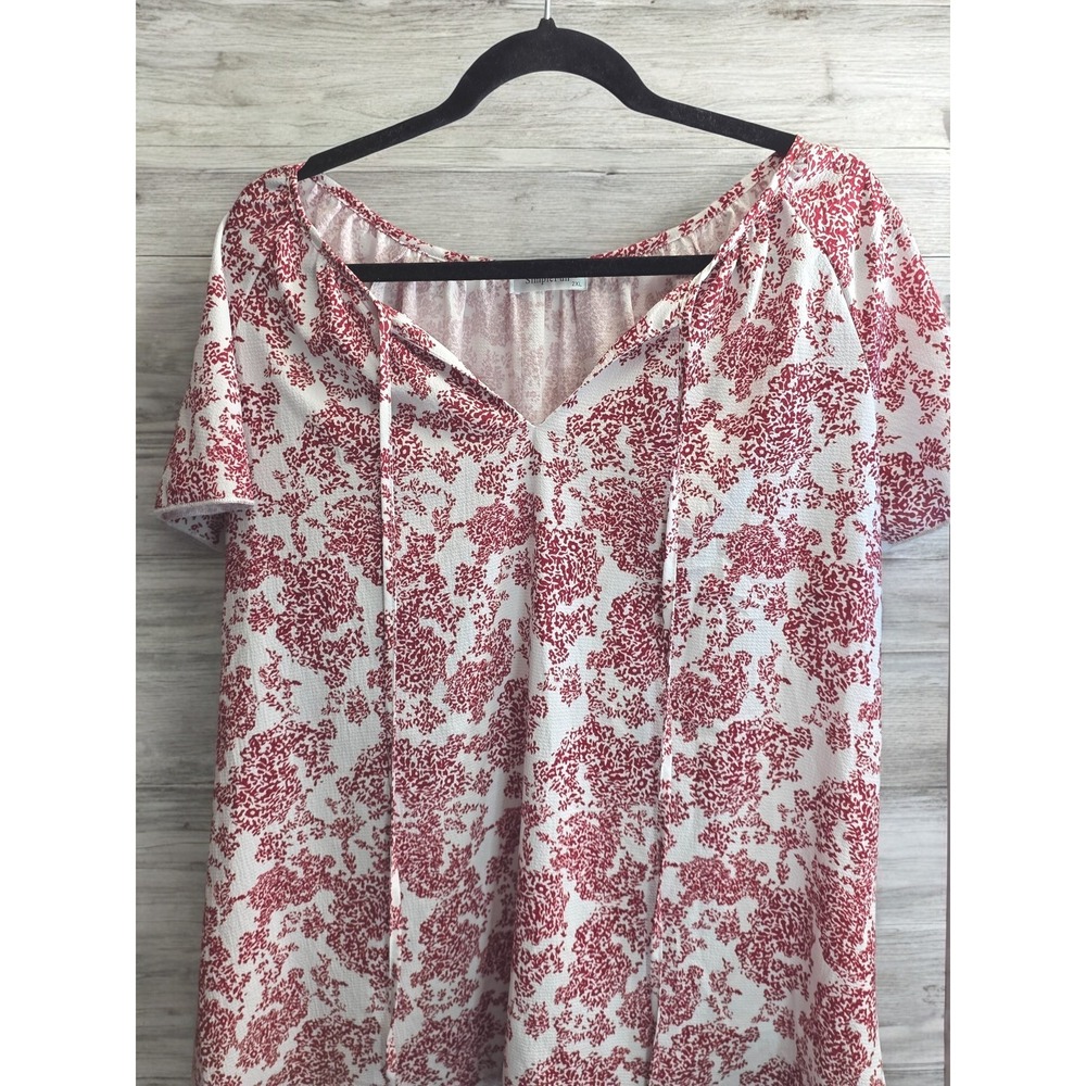 Women's Red Floral V-Neck Tunic Top - White/Red